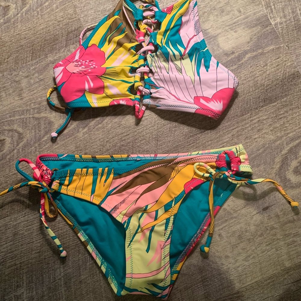 🌻Bathing suite two piece